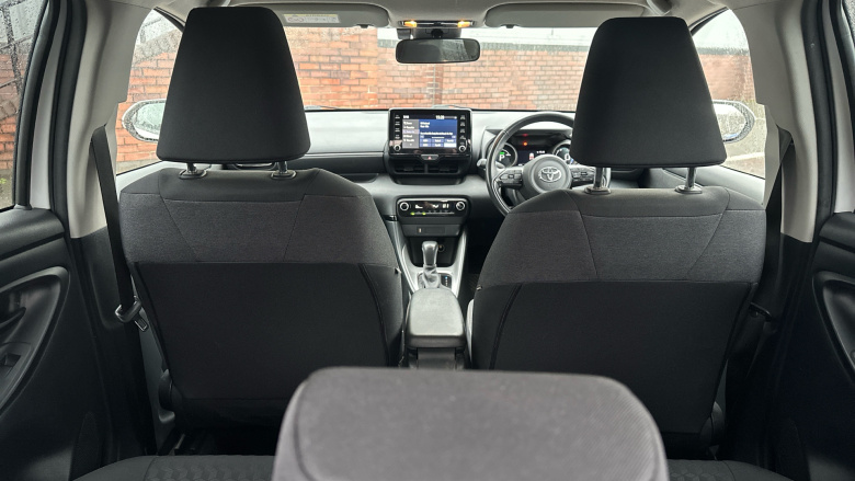 Toyota Yaris 1.5 Hybrid Design 5dr CVT Hybrid Hatchback